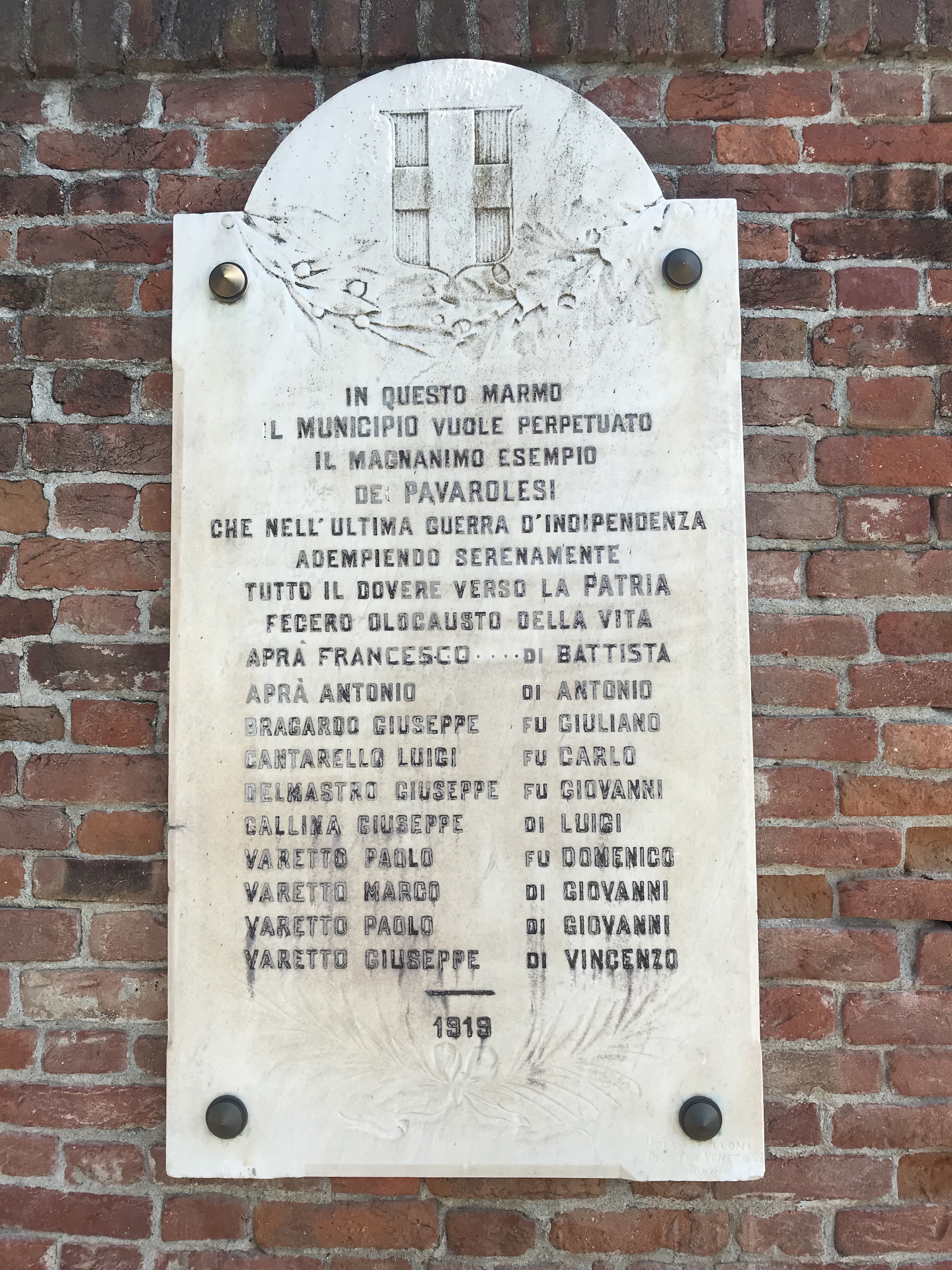 lapide-pavarolo-1gmF68A618C-DA3B-CE6E-93B5-5C24DB8522FC.jpg